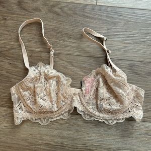 Lace bra